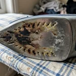 Boja naslaga ugljika na glačalu govorit će vam o vašim pogreškama prilikom glačanja boja-naslaga-ugljika-na-glacalu-govorit-ce-vam-o-vasim.webp.webp
