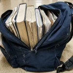 skolski-ruksak-tezak-je-poput-cigle-i-polako-kvari-drzanje.webp.webp