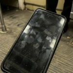 Zaslon pametnog telefona reći će istinu o čistoći nakon vožnje podzemnom željeznicom zaslon-pametnog-telefona-reci-ce-istinu-o-cistoci-nakon-voznje.webp.webp