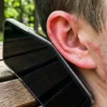 Zašto područje u blizini uha utrne? zasto-podrucje-u-blizini-uha-utrne.webp.webp